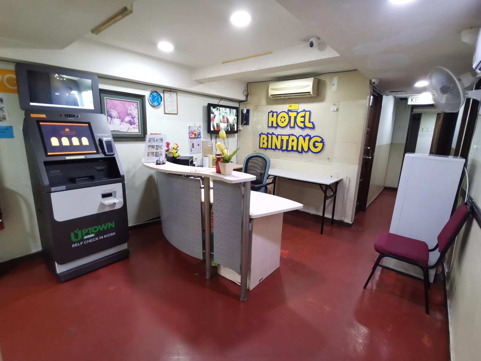 Hotel Bintang 까장 외부 사진